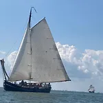 Het Uilennest * Wijdenes